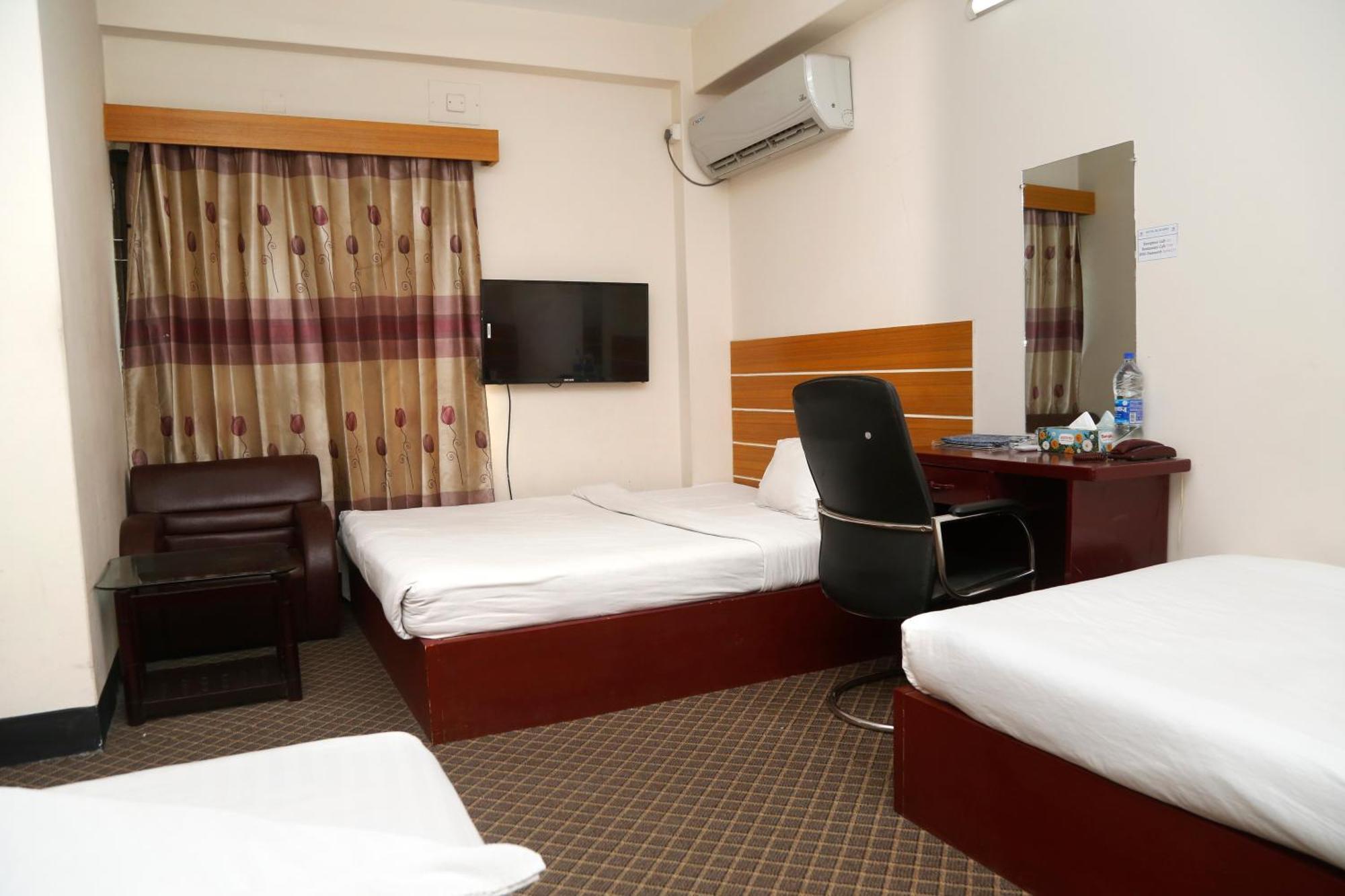 Hotel Blue Bird Dacca Exterior foto